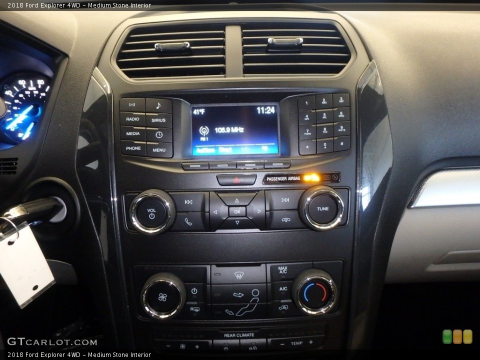 Medium Stone Interior Controls for the 2018 Ford Explorer 4WD #126262561