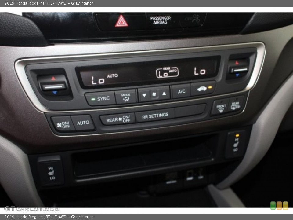 Gray Interior Controls for the 2019 Honda Ridgeline RTL-T AWD #126276010