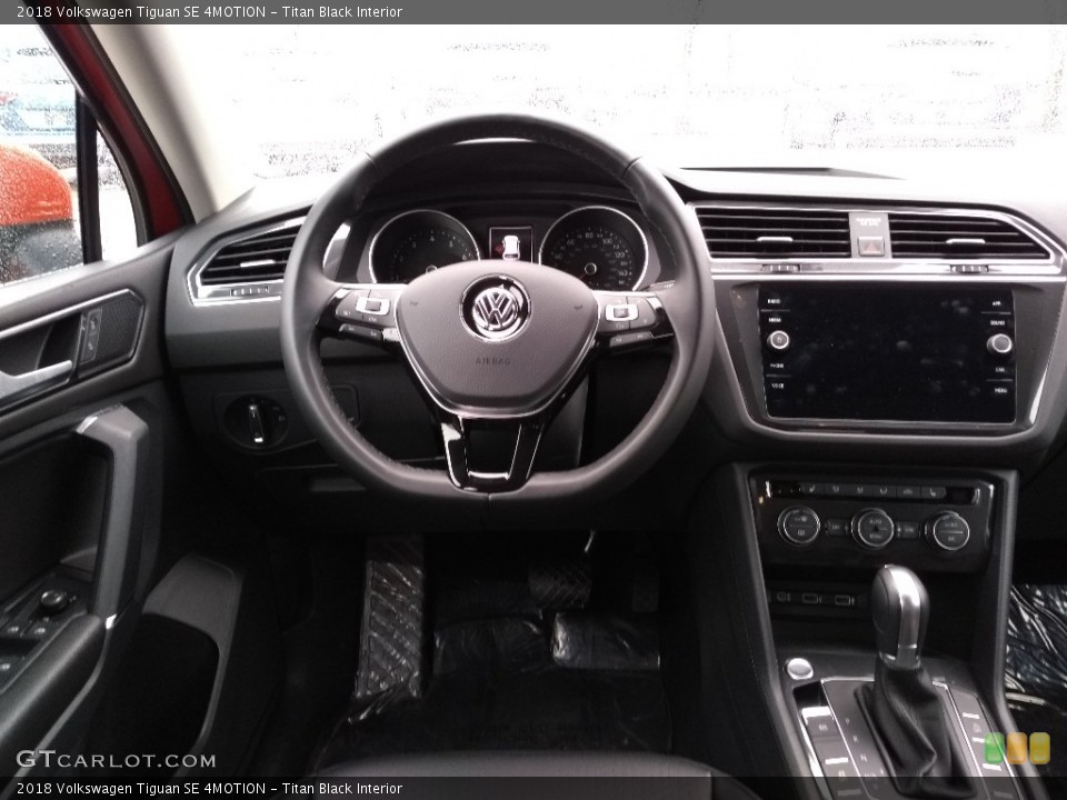 Titan Black Interior Dashboard for the 2018 Volkswagen Tiguan SE 4MOTION #126306621