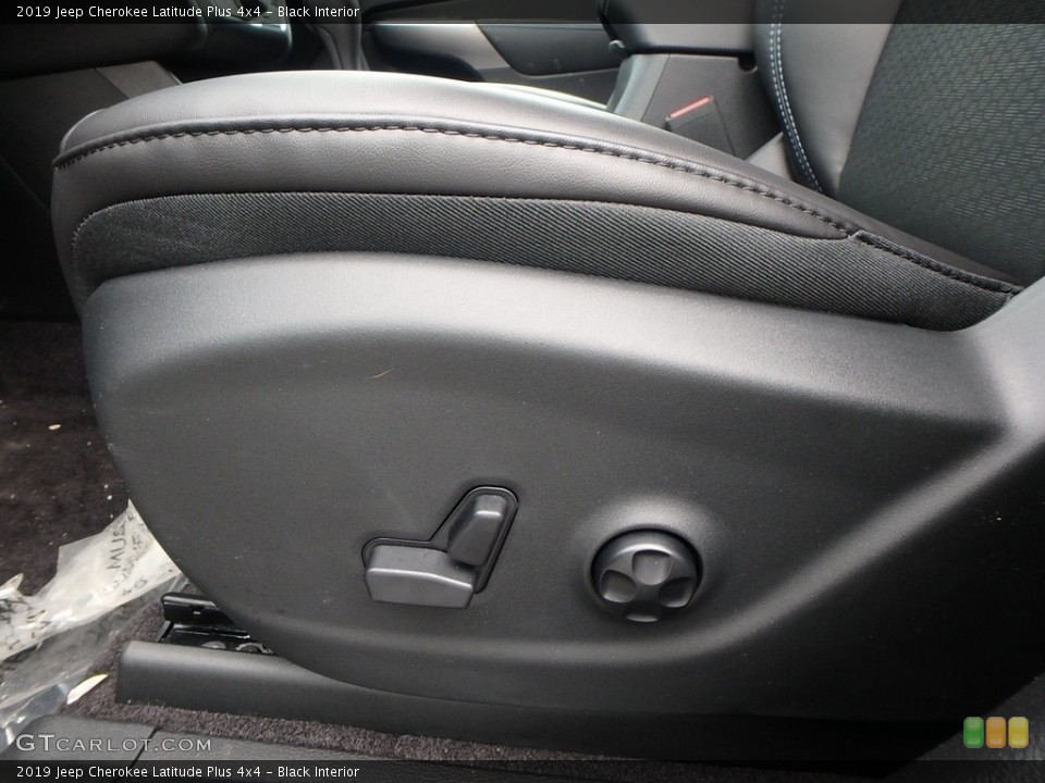 Black Interior Controls for the 2019 Jeep Cherokee Latitude Plus 4x4 #126323850