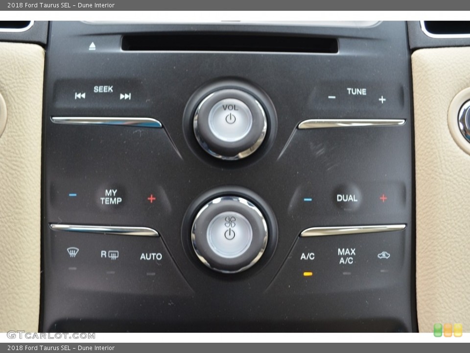 Dune Interior Controls for the 2018 Ford Taurus SEL #126420589