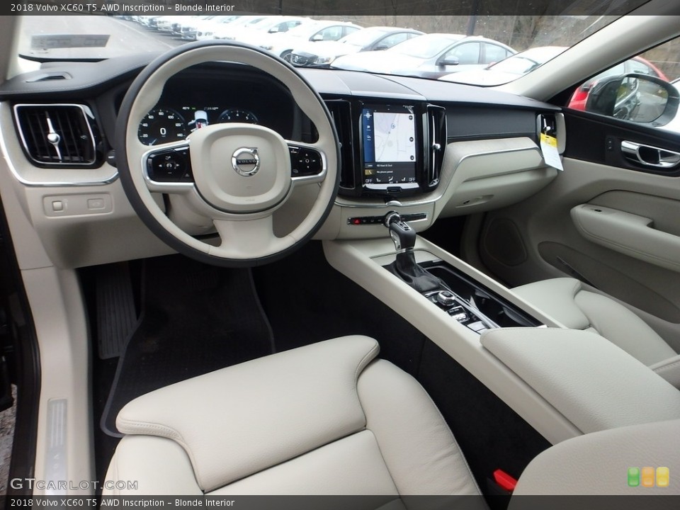 Blonde Interior Photo for the 2018 Volvo XC60 T5 AWD Inscription #126421564
