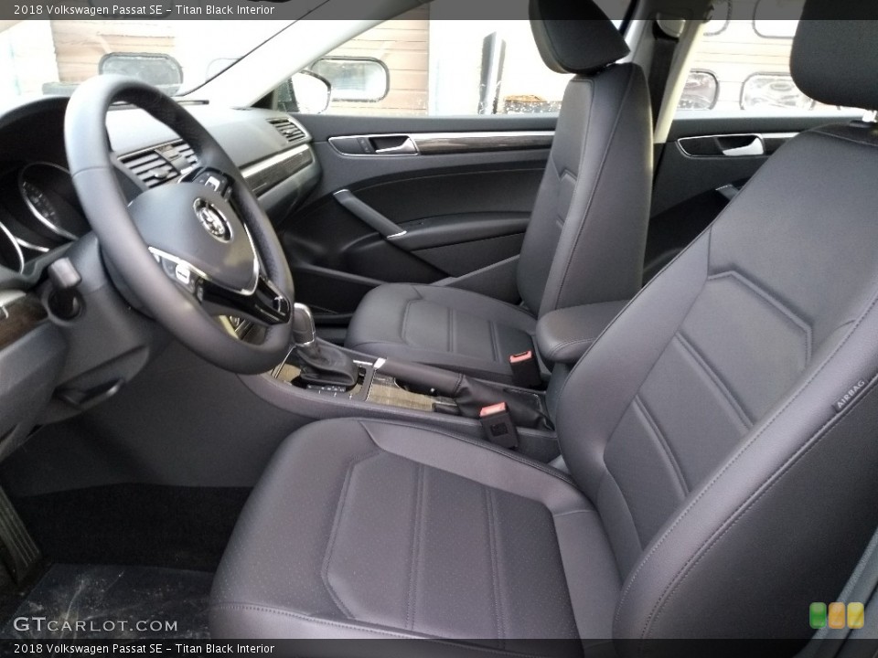 Titan Black Interior Front Seat for the 2018 Volkswagen Passat SE #126449026
