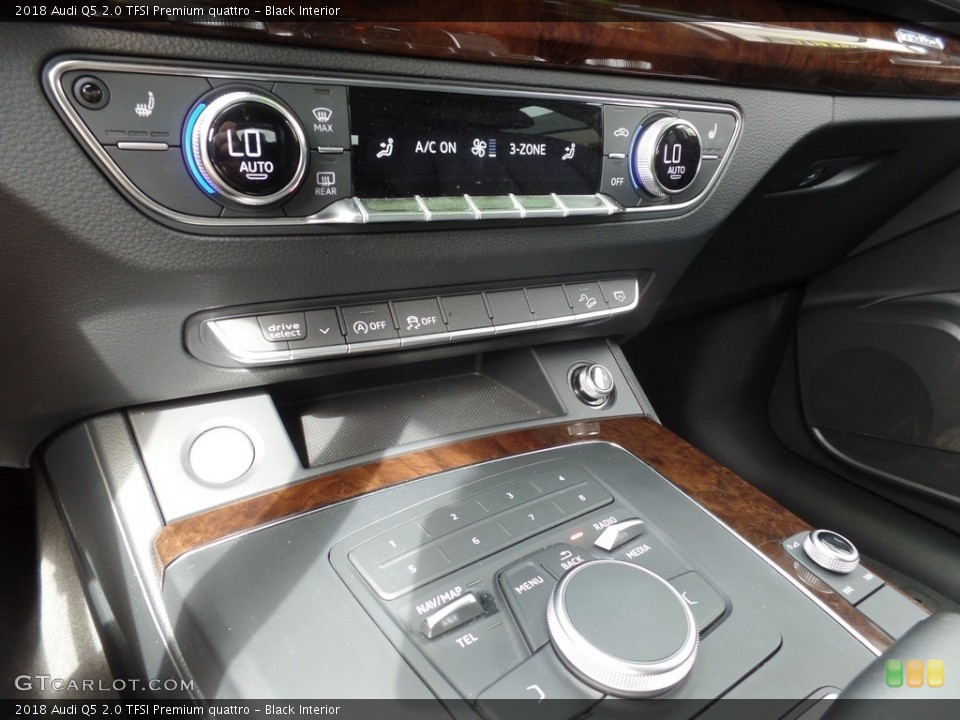 Black Interior Controls for the 2018 Audi Q5 2.0 TFSI Premium quattro #126496802