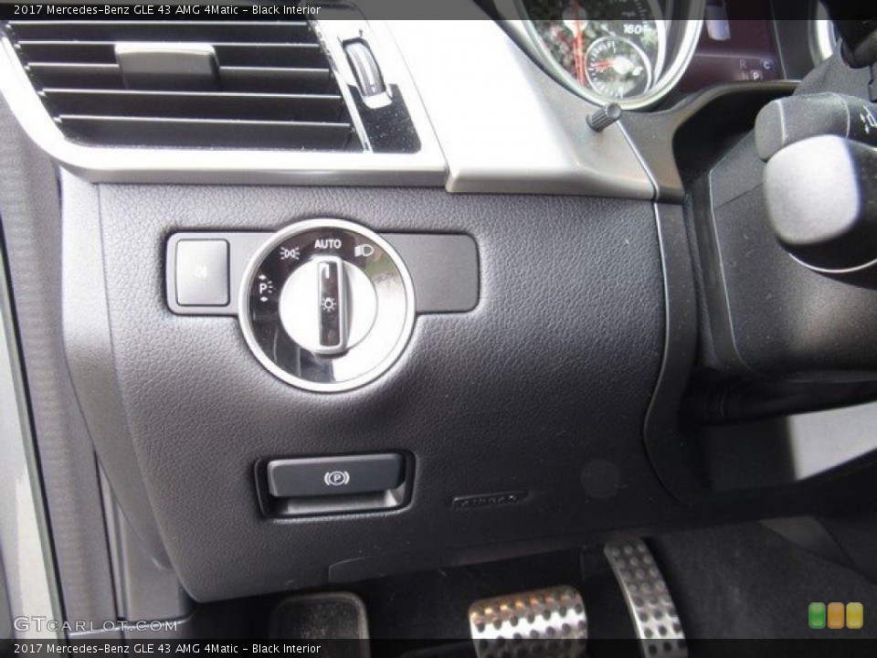 Black Interior Controls for the 2017 Mercedes-Benz GLE 43 AMG 4Matic #126523988
