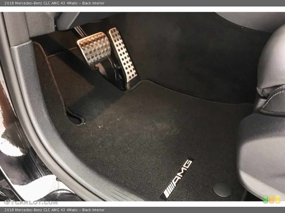 Black Interior Controls for the 2018 Mercedes-Benz GLC AMG 43 4Matic #126580955