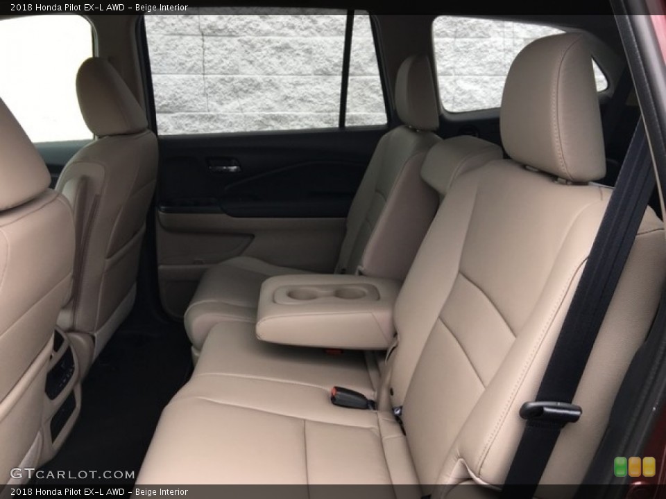 Beige Interior Rear Seat for the 2018 Honda Pilot EX-L AWD #126620673