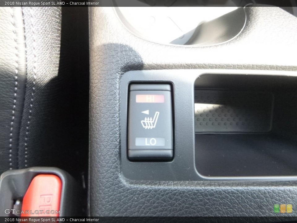 Charcoal Interior Controls for the 2018 Nissan Rogue Sport SL AWD #126629208