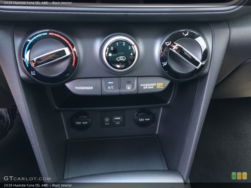 Black Interior Controls for the 2018 Hyundai Kona SEL AWD #126634403