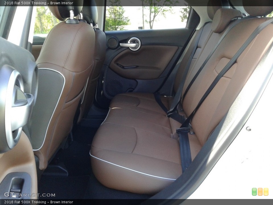 Brown Interior Rear Seat for the 2018 Fiat 500X Trekking #126654389