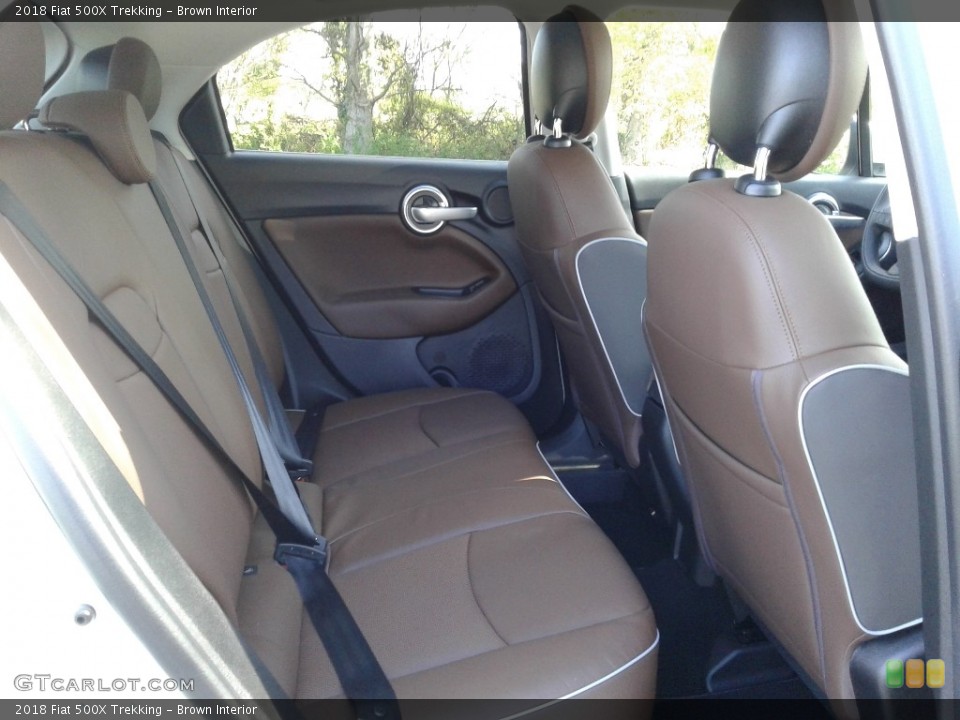Brown Interior Rear Seat for the 2018 Fiat 500X Trekking #126654446