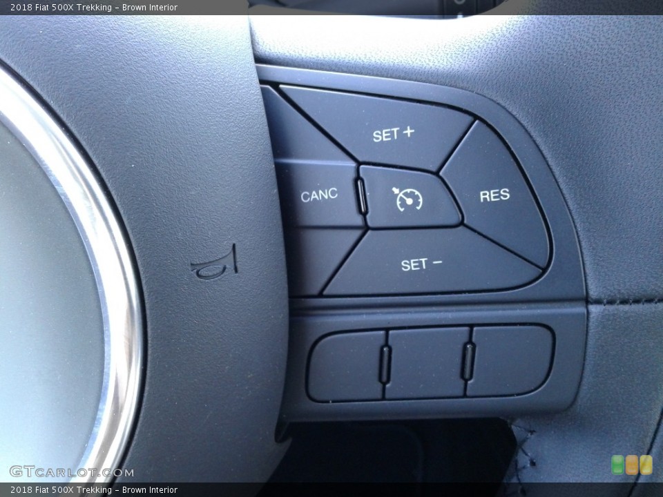 Brown Interior Controls for the 2018 Fiat 500X Trekking #126654560