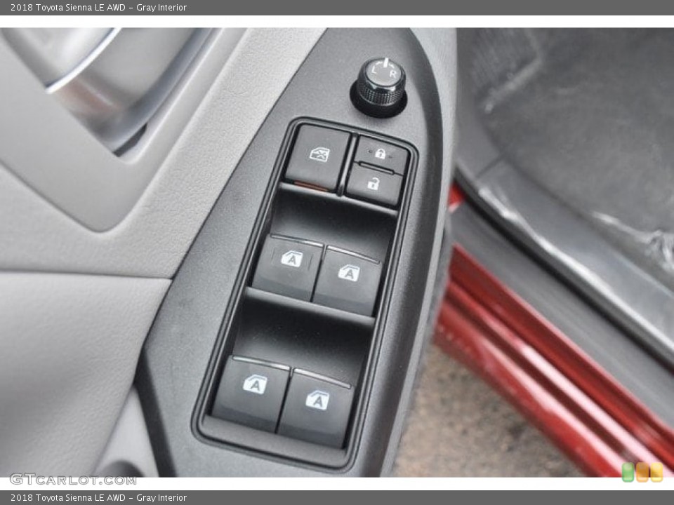 Gray Interior Controls for the 2018 Toyota Sienna LE AWD #126667043