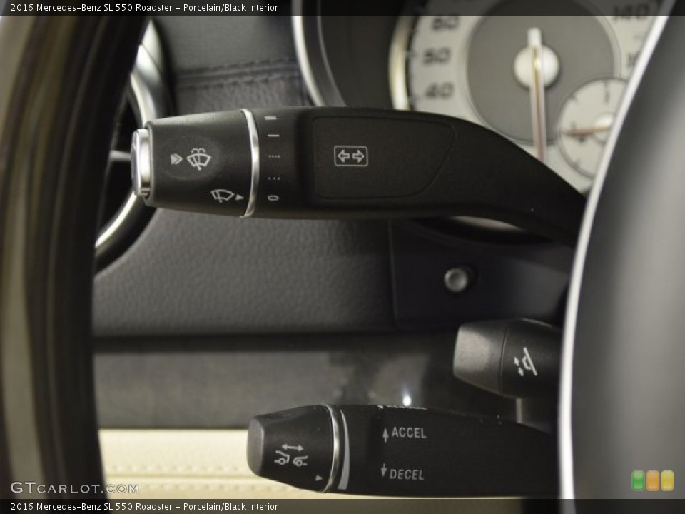 Porcelain/Black Interior Controls for the 2016 Mercedes-Benz SL 550 Roadster #126669245