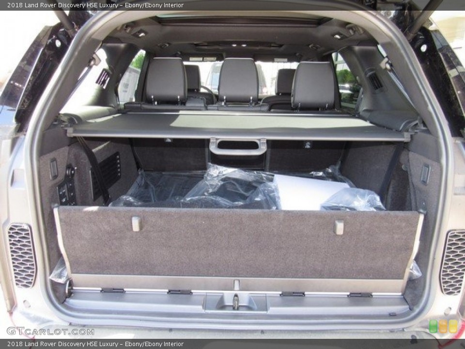 Ebony/Ebony Interior Trunk for the 2018 Land Rover Discovery HSE Luxury #126784241