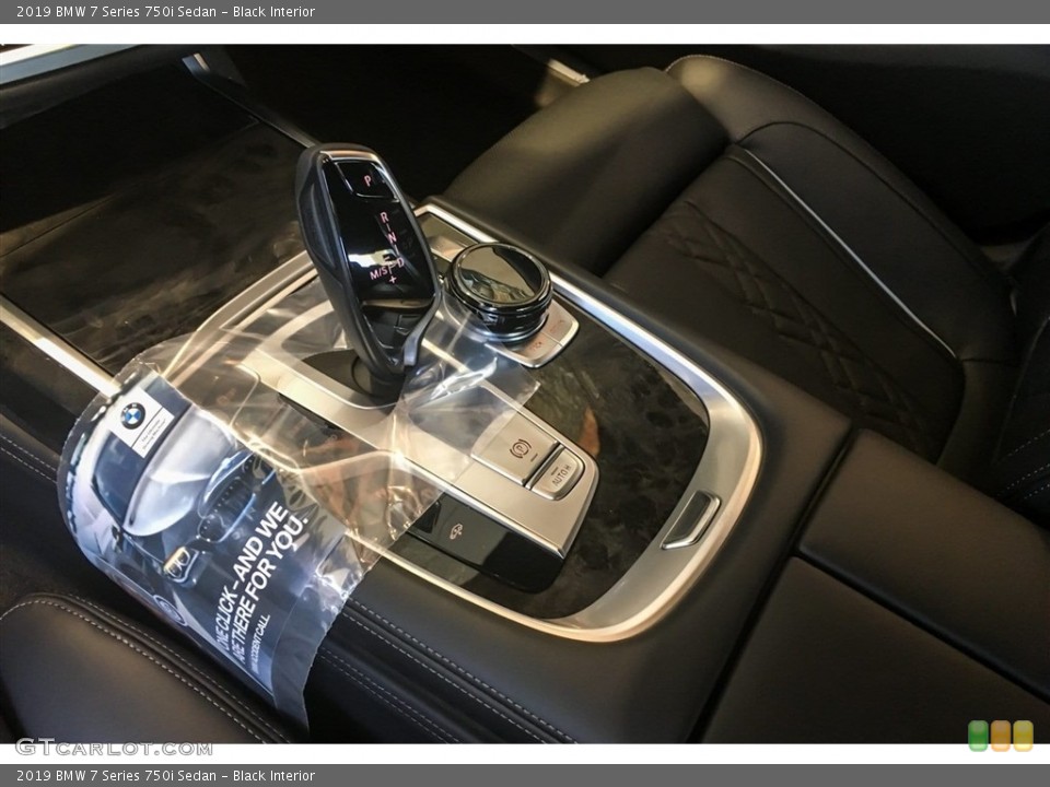 Black Interior Transmission for the 2019 BMW 7 Series 750i Sedan #126795668