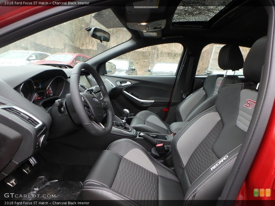 Charcoal Black Interior Photo for the 2018 Ford Focus ST Hatch #126803261