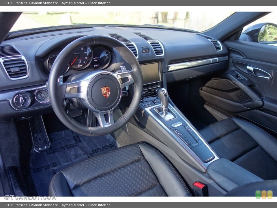 Black Interior Photo for the 2016 Porsche Cayman  #126807179
