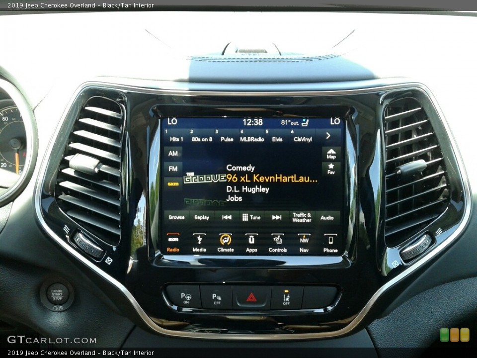Black/Tan Interior Controls for the 2019 Jeep Cherokee Overland #126824351