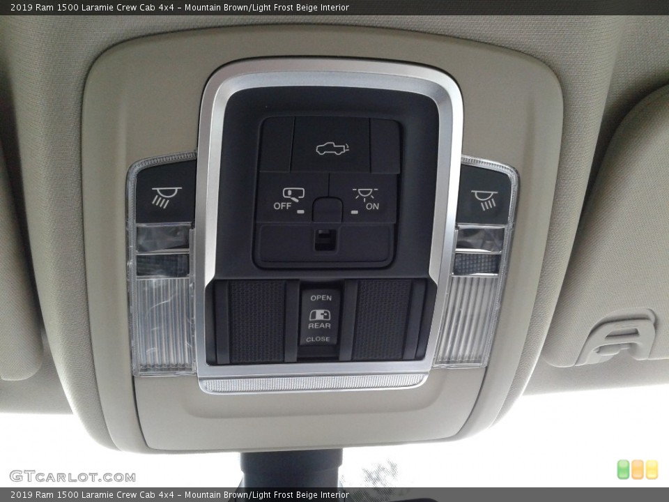 Mountain Brown/Light Frost Beige Interior Controls for the 2019 Ram 1500 Laramie Crew Cab 4x4 #126833678