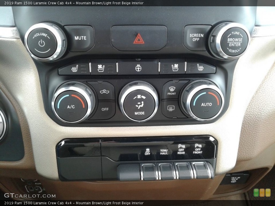 Mountain Brown/Light Frost Beige Interior Controls for the 2019 Ram 1500 Laramie Crew Cab 4x4 #126833804