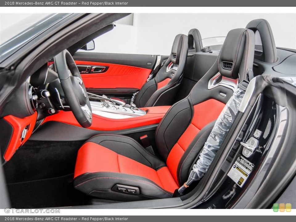 Red Pepper/Black Interior Photo for the 2018 Mercedes-Benz AMG GT Roadster #126861154