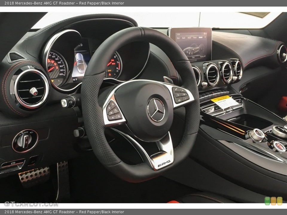 Red Pepper/Black Interior Dashboard for the 2018 Mercedes-Benz AMG GT Roadster #126994007
