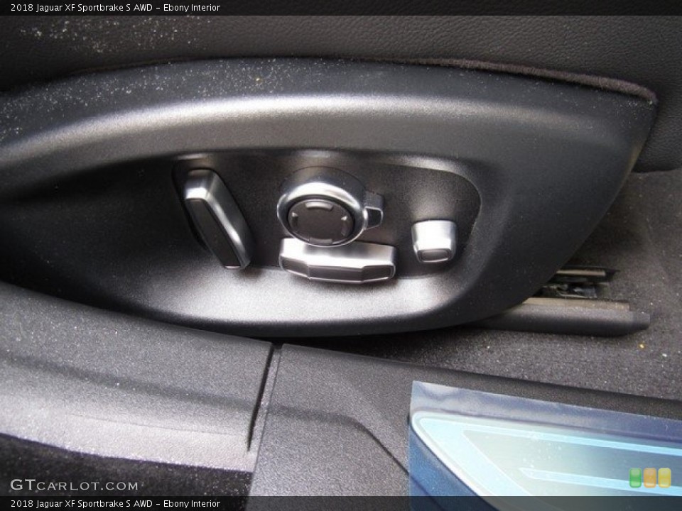 Ebony Interior Controls for the 2018 Jaguar XF Sportbrake S AWD #127026567