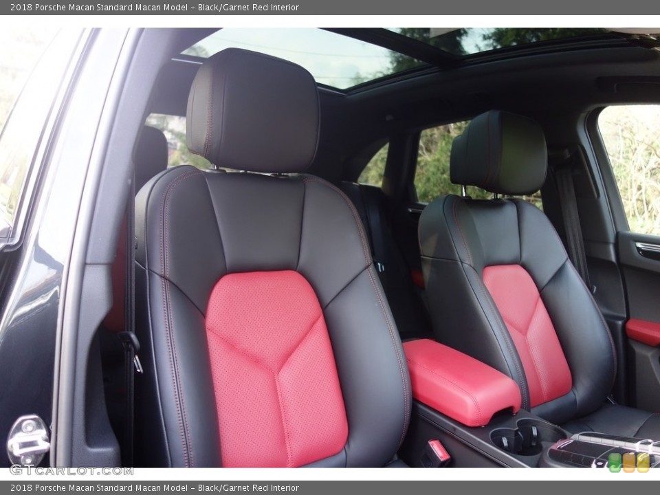 Black/Garnet Red Interior Front Seat for the 2018 Porsche Macan  #127067469