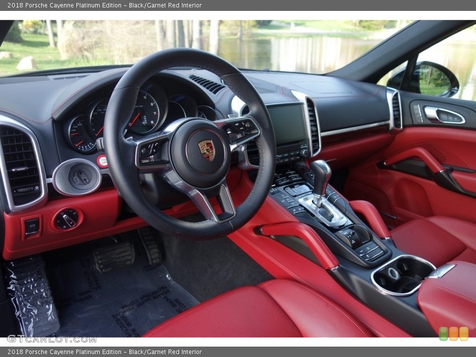 Black/Garnet Red Interior Photo for the 2018 Porsche Cayenne Platinum Edition #127068825