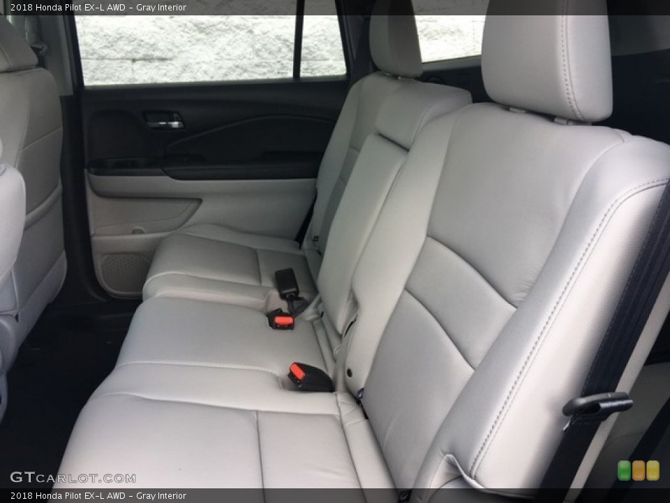 Gray Interior Rear Seat for the 2018 Honda Pilot EX-L AWD #127071814