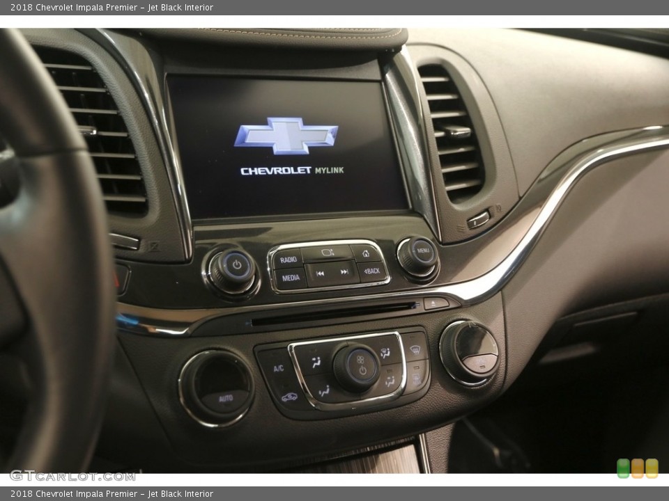 Jet Black Interior Controls for the 2018 Chevrolet Impala Premier #127137101