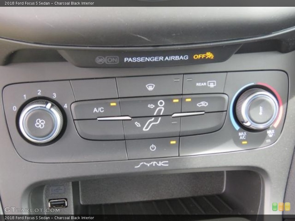 Charcoal Black Interior Controls for the 2018 Ford Focus S Sedan #127233037
