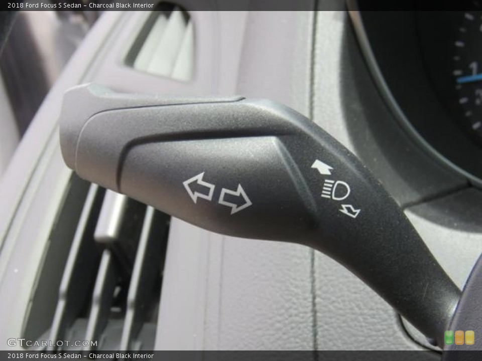 Charcoal Black Interior Controls for the 2018 Ford Focus S Sedan #127233093