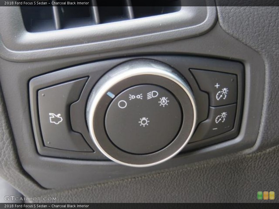 Charcoal Black Interior Controls for the 2018 Ford Focus S Sedan #127233121