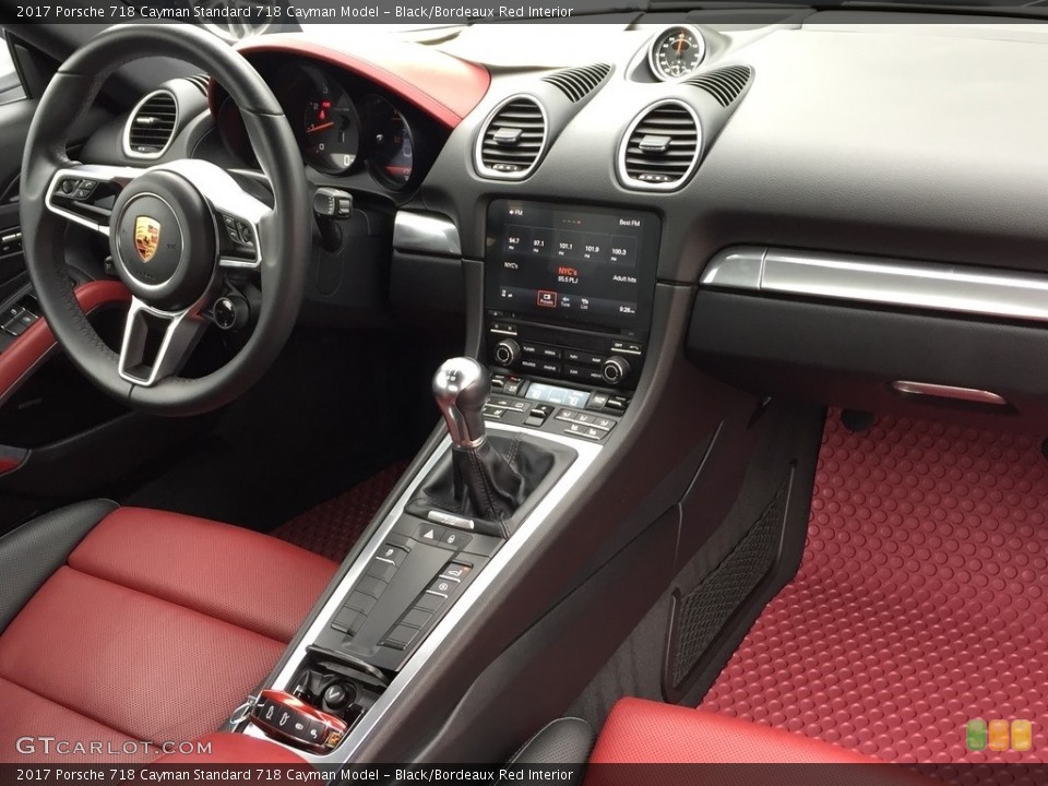 Black/Bordeaux Red Interior Dashboard for the 2017 Porsche 718 Cayman  #127273749