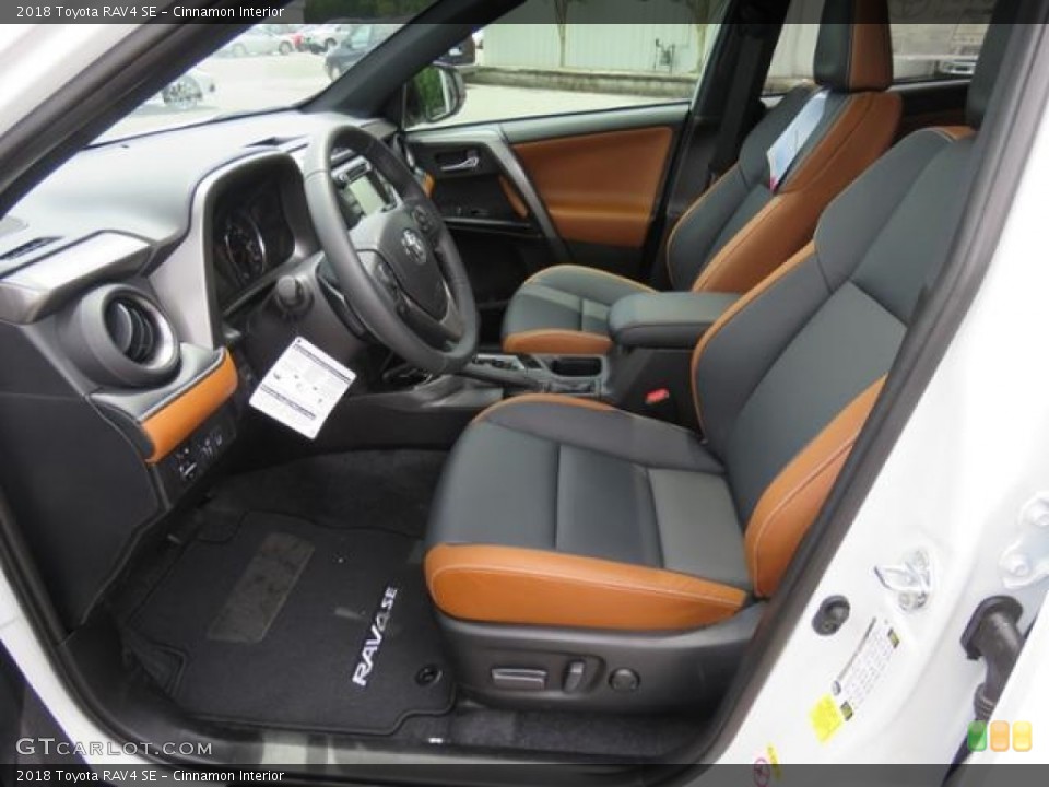 Cinnamon Interior Photo for the 2018 Toyota RAV4 SE #127275234