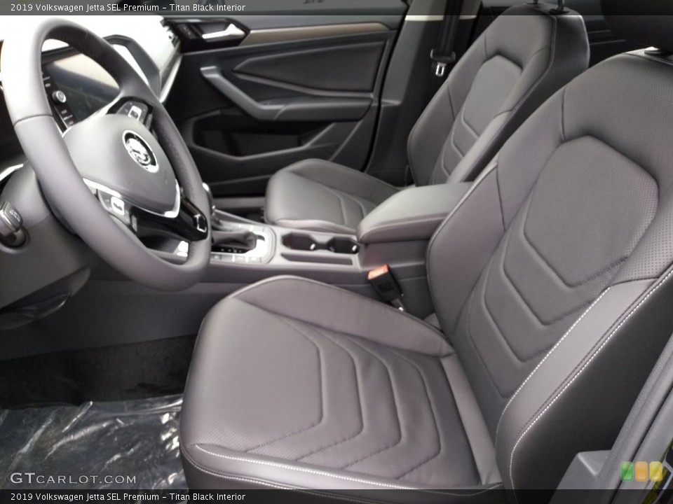 Titan Black Interior Photo for the 2019 Volkswagen Jetta SEL Premium #127317794