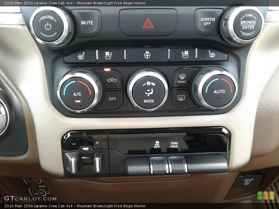 Mountain Brown/Light Frost Beige Interior Controls for the 2019 Ram 1500 Laramie Crew Cab 4x4 #127327139
