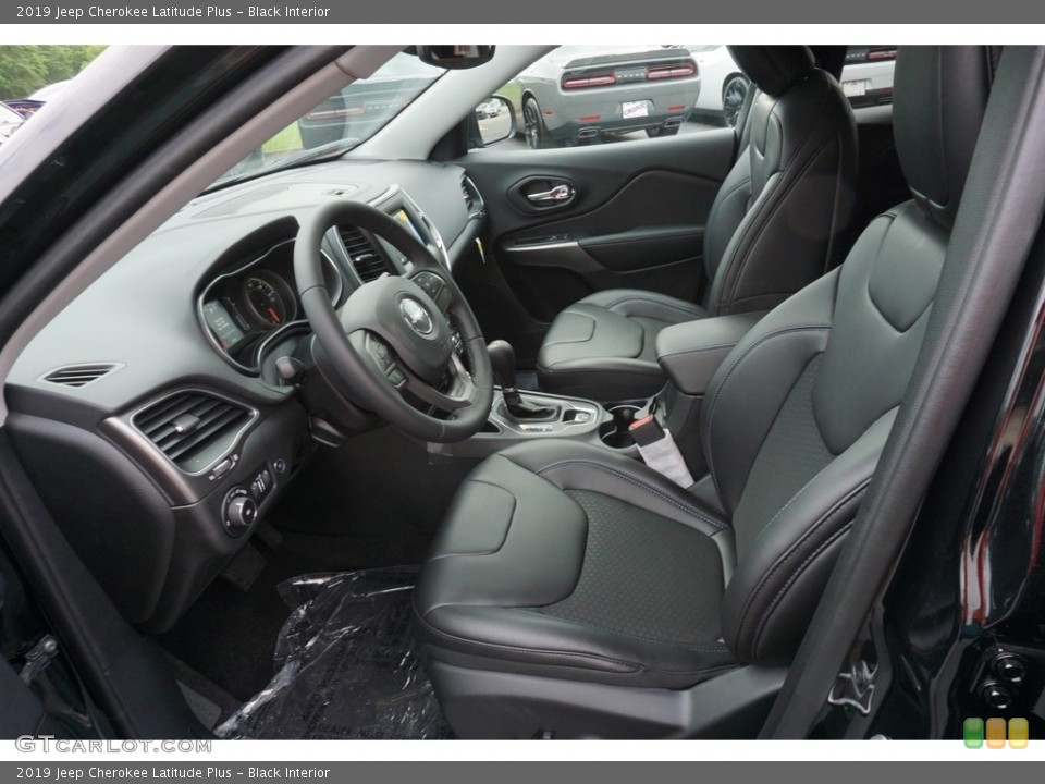 Black Interior Photo for the 2019 Jeep Cherokee Latitude Plus #127330982