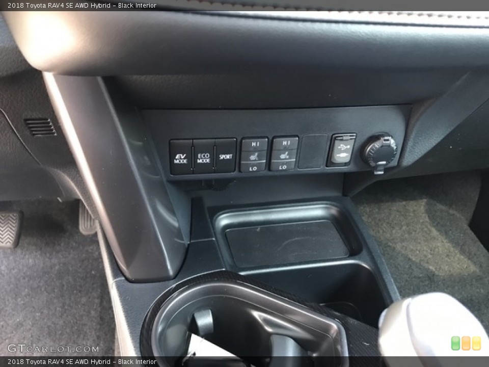 Black Interior Controls for the 2018 Toyota RAV4 SE AWD Hybrid #127398926