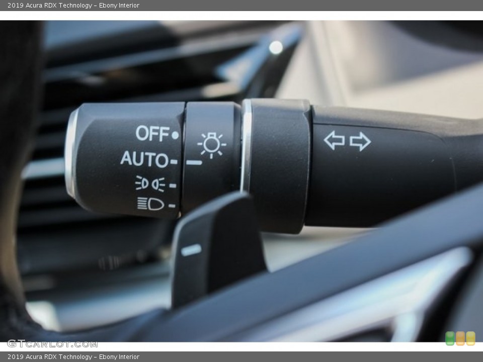 Ebony Interior Controls for the 2019 Acura RDX Technology #127494410