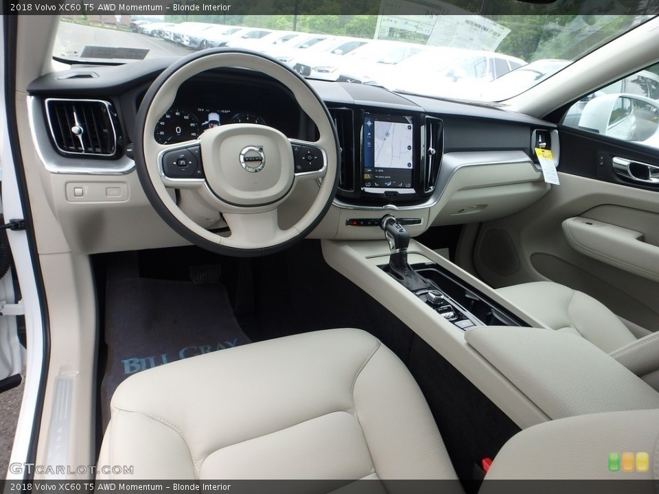 Blonde Interior Photo for the 2018 Volvo XC60 T5 AWD Momentum #127506596