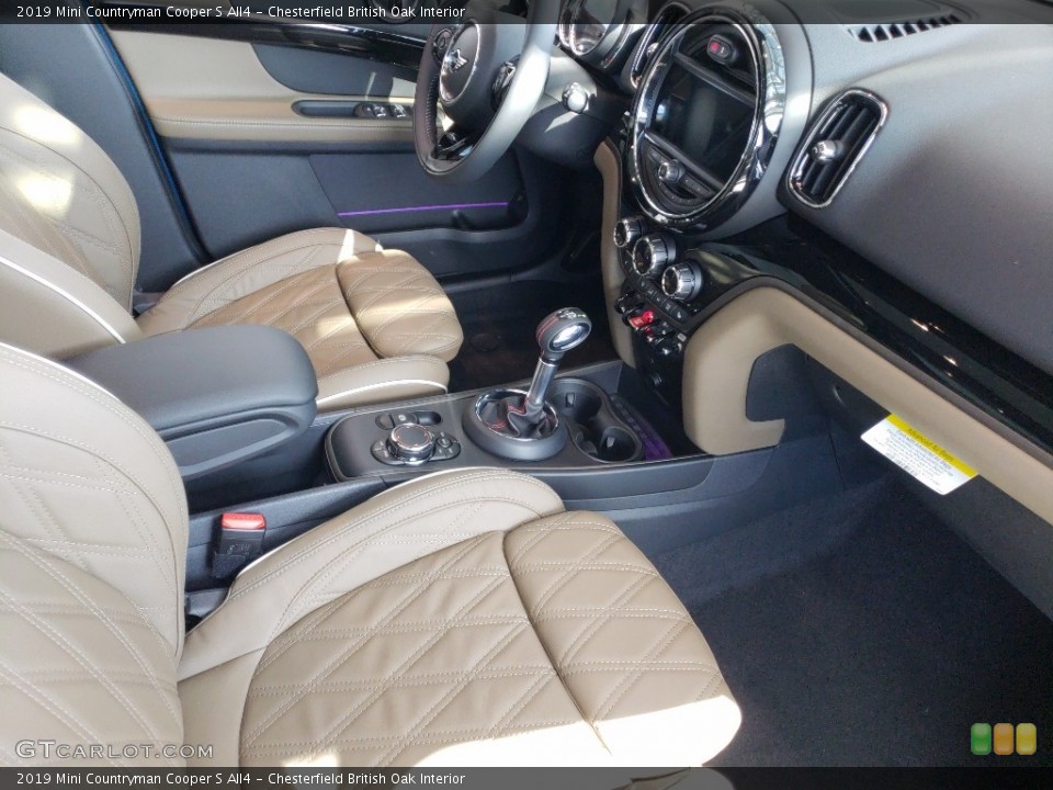 Chesterfield British Oak Interior Photo for the 2019 Mini Countryman Cooper S All4 #127553172