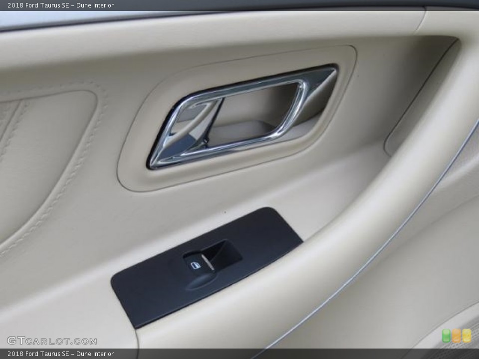 Dune Interior Controls for the 2018 Ford Taurus SE #127581190