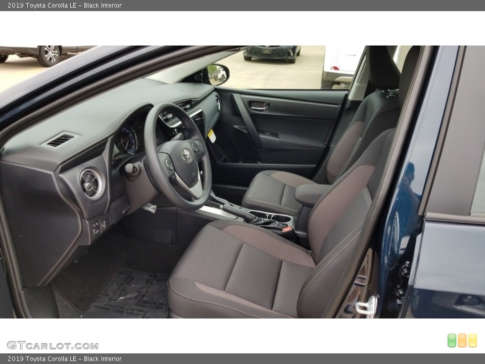 Black Interior Photo for the 2019 Toyota Corolla LE #127678770