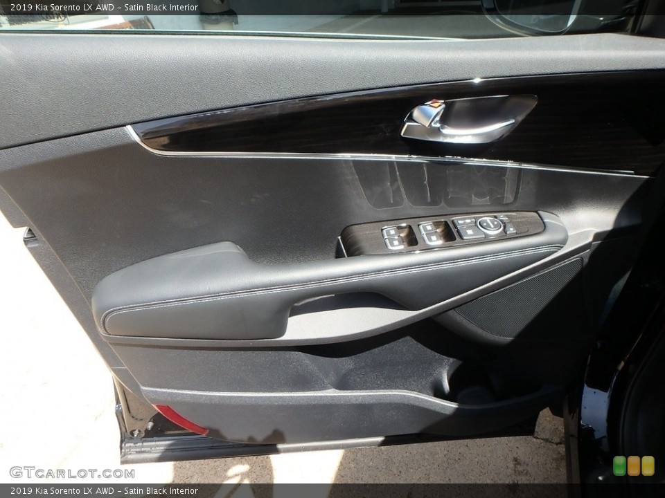 Satin Black Interior Door Panel for the 2019 Kia Sorento LX AWD #127679502