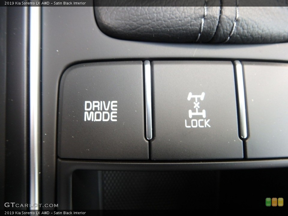 Satin Black Interior Controls for the 2019 Kia Sorento LX AWD #127679595