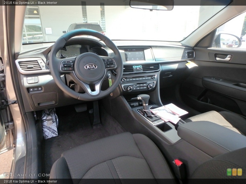 Black Interior Photo for the 2018 Kia Optima LX #127681371