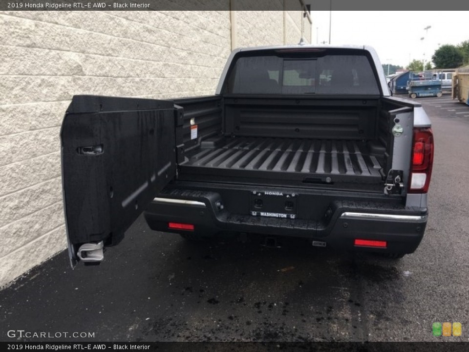 Black Interior Trunk for the 2019 Honda Ridgeline RTL-E AWD #127690752